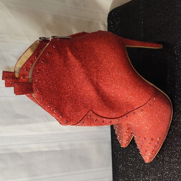 Jessica Simpson Ankle Boots - Picture 2 of 7